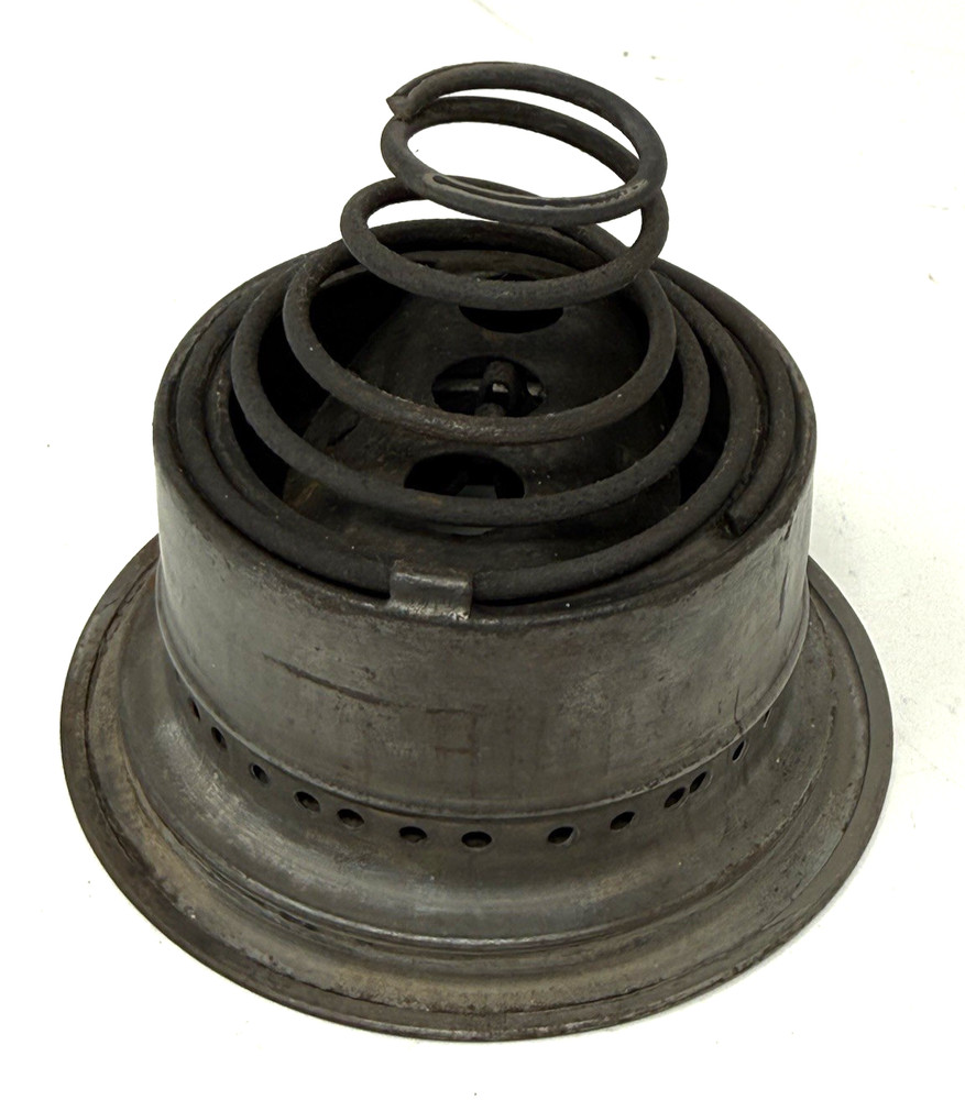 Dressel short globe railroad lantern globe retainer & spring