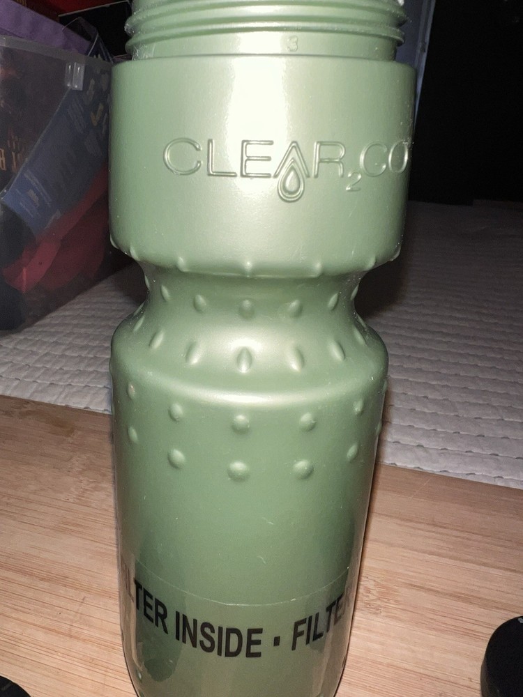 CLEAR2GO FILTER INSIDE FILTERED WATER HYDRATION BOTTLE GREEN