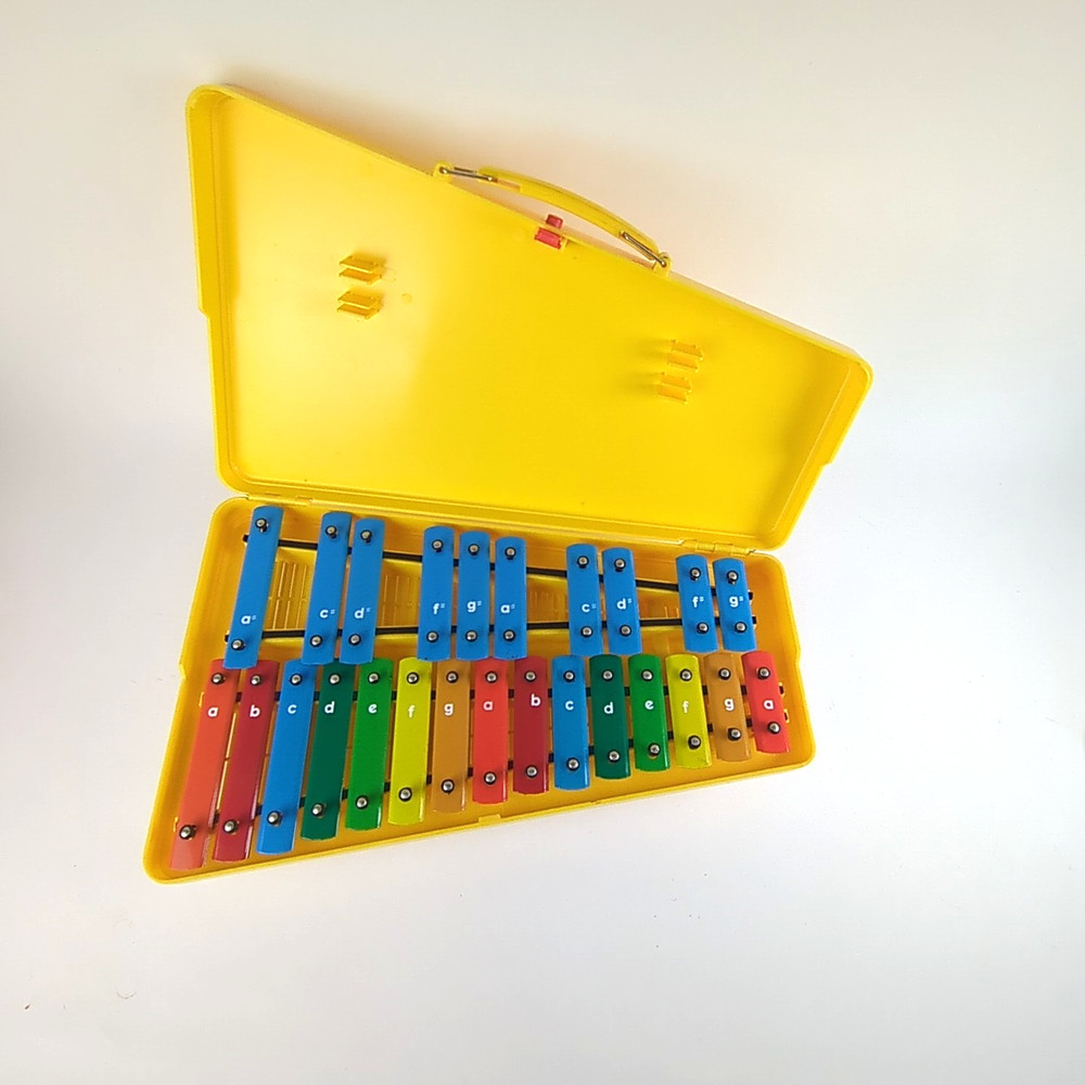 Portable 25 Note Xylophone Bright Yellow Plastic Case Collapsible Table Top