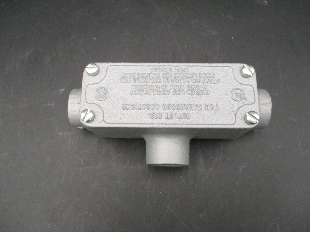 (QTY 1) APPLETON ERT50 1/2" EXPLOSION PROOF T FITTING *SAME DAY SHIP