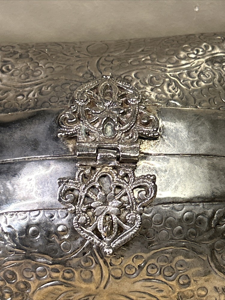 Vintage Antique Silver Played Coin Purse / Pillow Purse w/ Scrolling Design