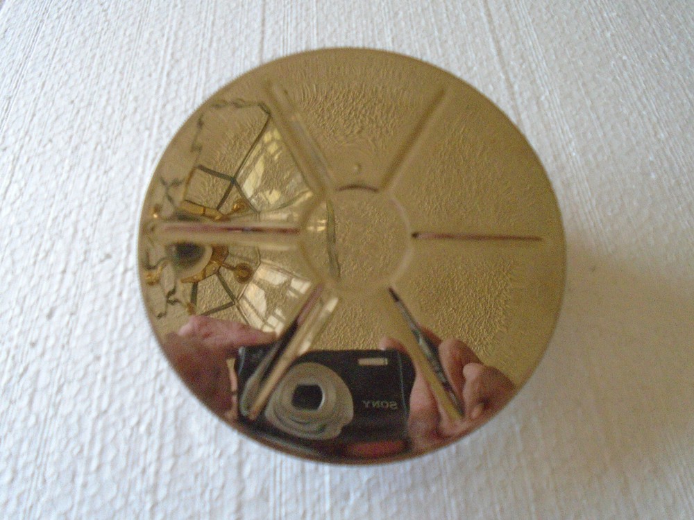 Vintage Kriss Kross Razor Blade Sharpener