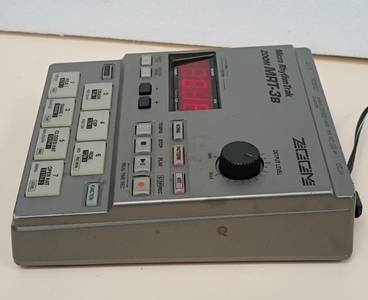 ZOOM drum machine micro rhythm trk MRT-3B sequencer beat loop midi stereo Works