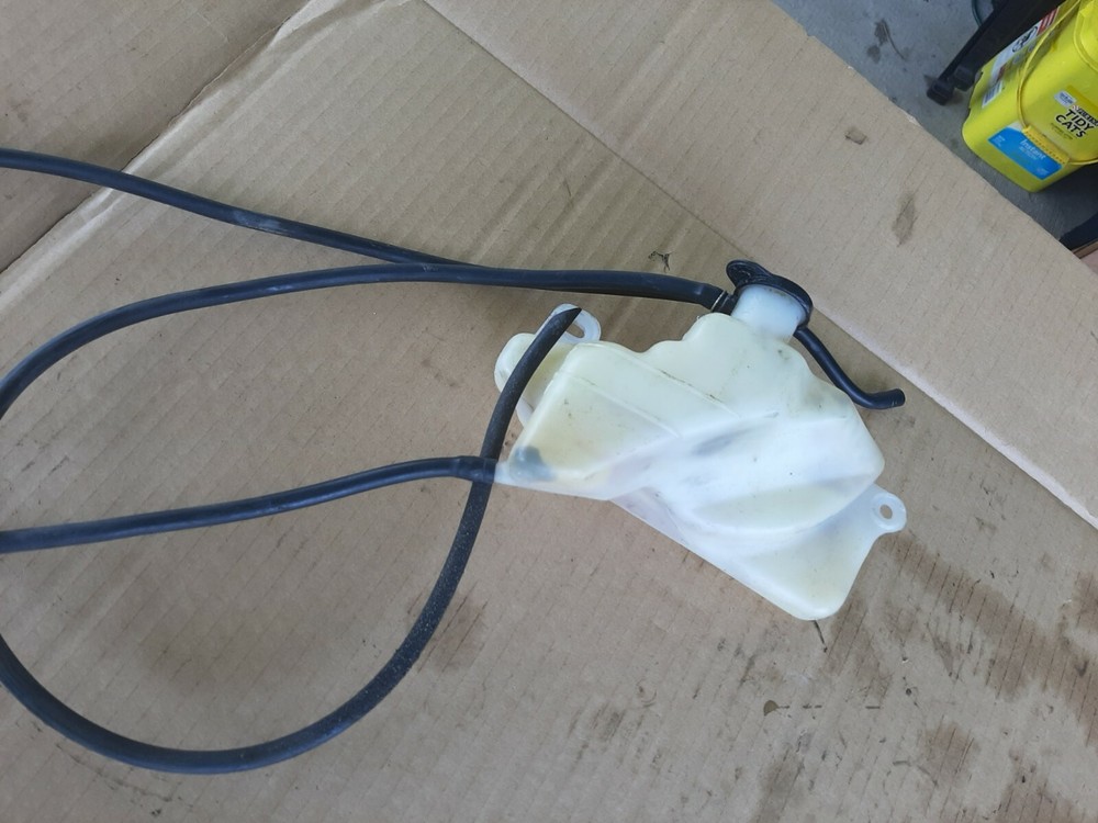 1999 Yamaha YZF 600RR coolant bottle