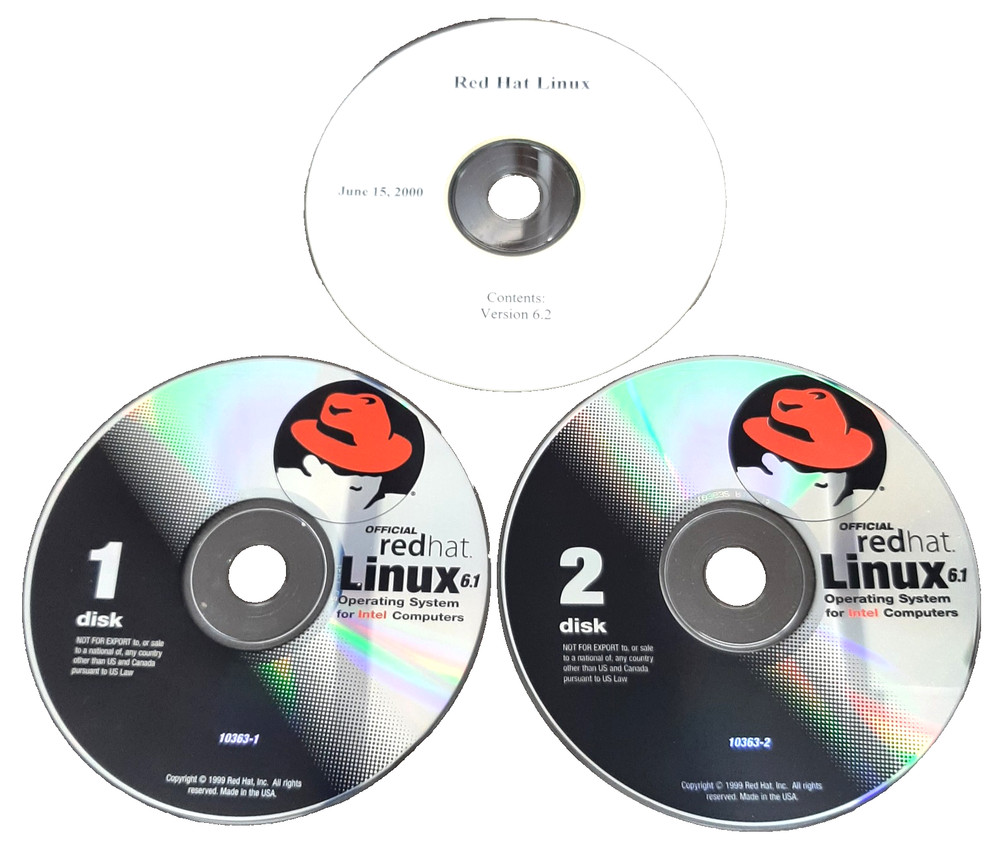 Red Hat Linux 6.1 Operating System 1999 CD Rom Software PC - Discs Only ~ BB29