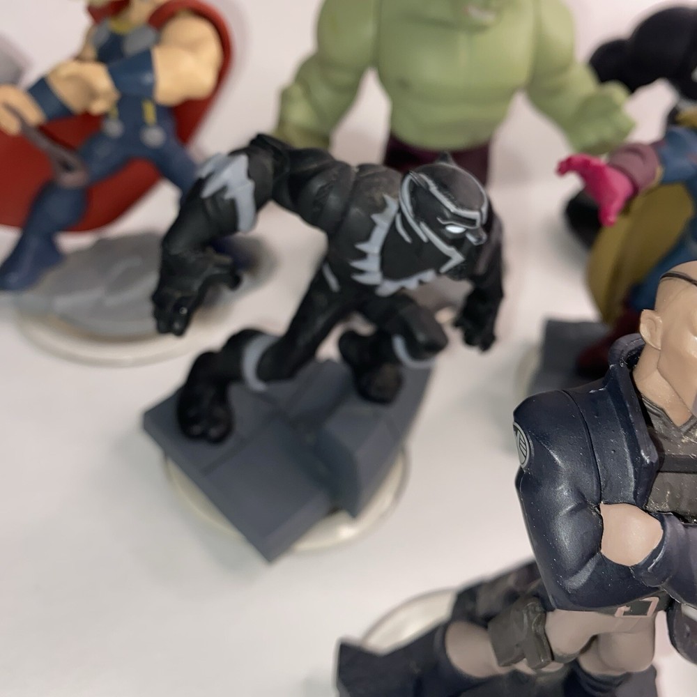 Disney Infinity Marvel 17 Piece Lot
