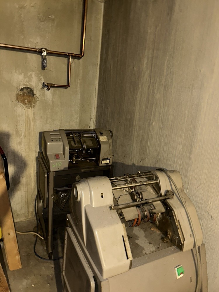 Print-shop Paper Machine (Numberer / Feeder)