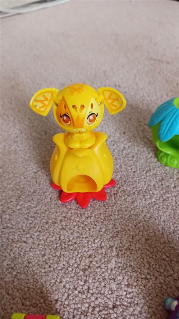 Spin Master Zoobles Mixed Lot McDonalds & Orig Giraffe Zizi Bird Daniela Seal