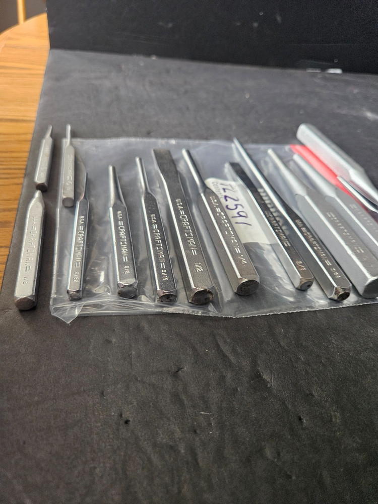 CRAFTSMAN 14 PC SILVER PUNCH & CHISEL SET USA (TL2591)