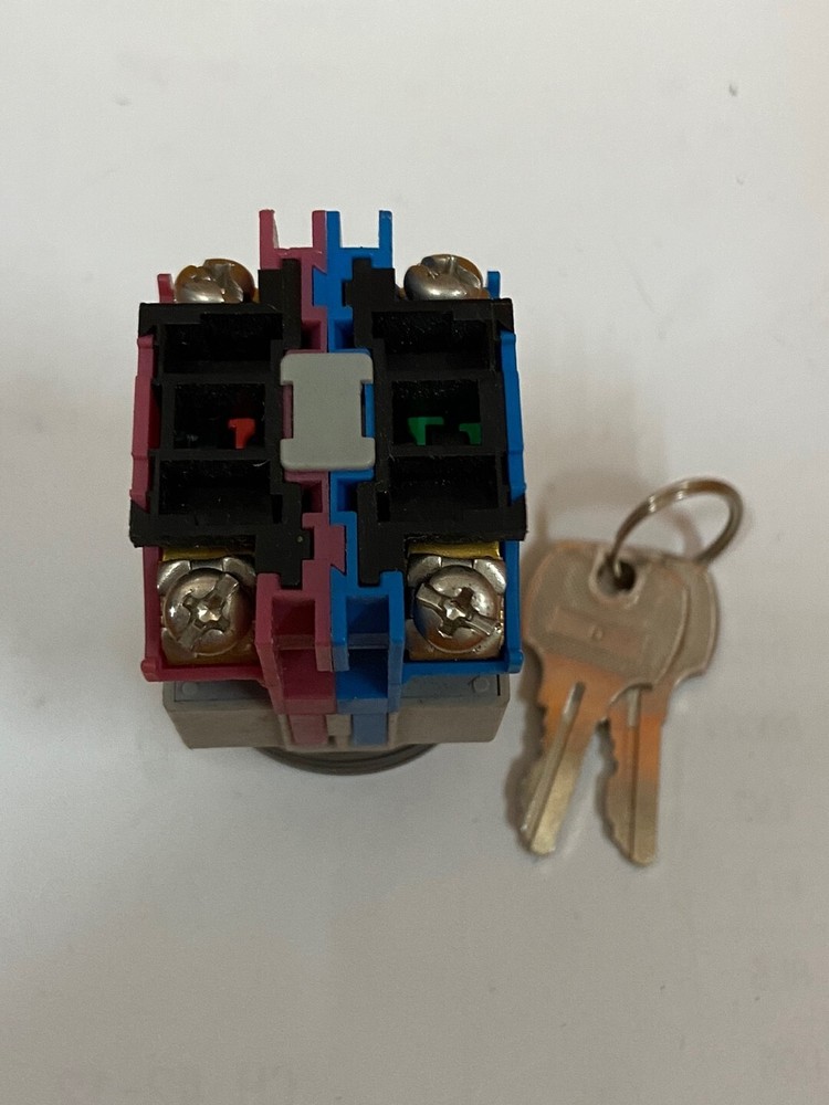 idec ASS0201 Key Selector Switch / HA-C10 Selector Switch