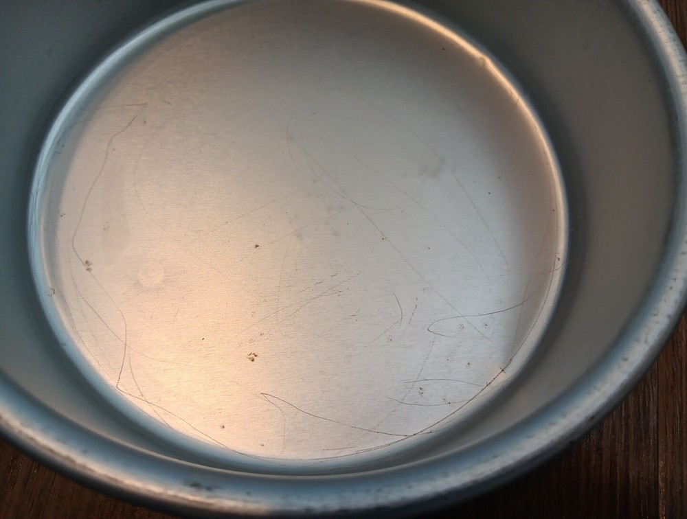 Wilton Round Cake Baking Aluminum Pan 6” Diameter 2” Deep 2105-2185
