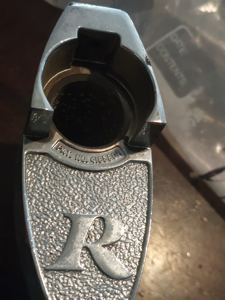 Roger's Bass Tom Mount