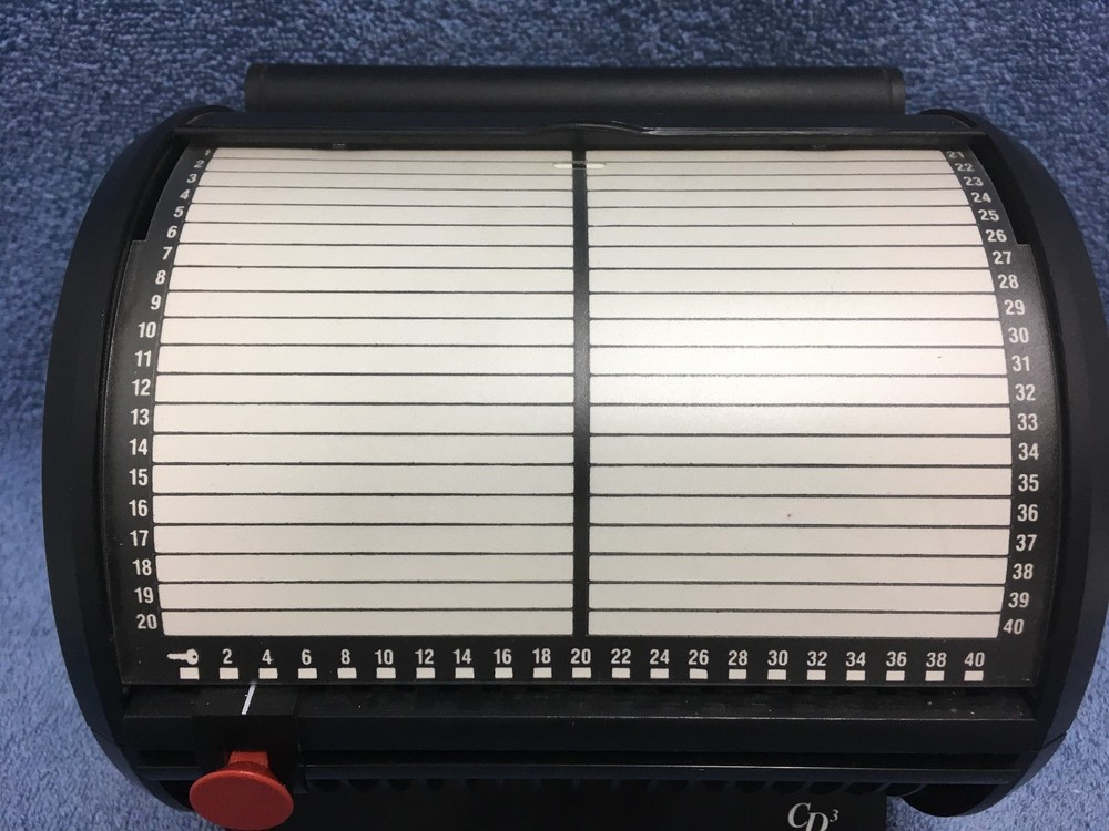 CD-3 MODEL 401 DESK-TOP HARD PLASTIC NUMBERED DISK STORAGE FOR 40 CD'S/DVD'S EUC