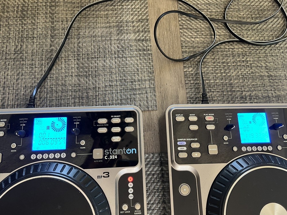 Stanton C.324 Tabletop DJ CD/mp3 mixer