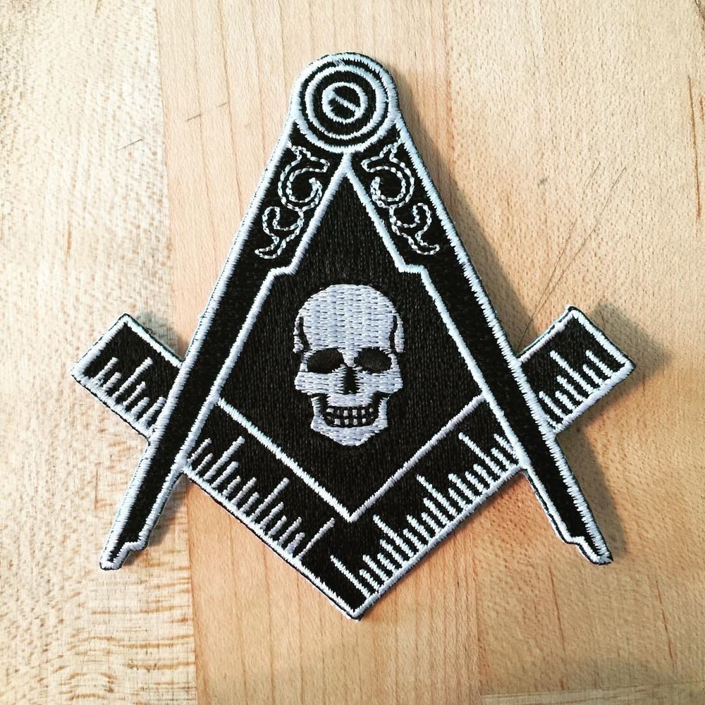 BLACK MASONIC SKULL LOGO EMBROIDERED PATCH FREEMASON SQUARE COMPASS MASON