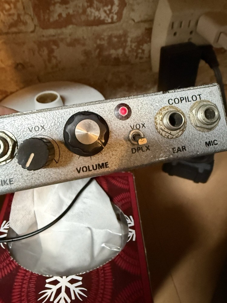 Comtronics DVX AIRCRAFT INTERCOM Pilot Copilot Vintage Estate find.. Powers on