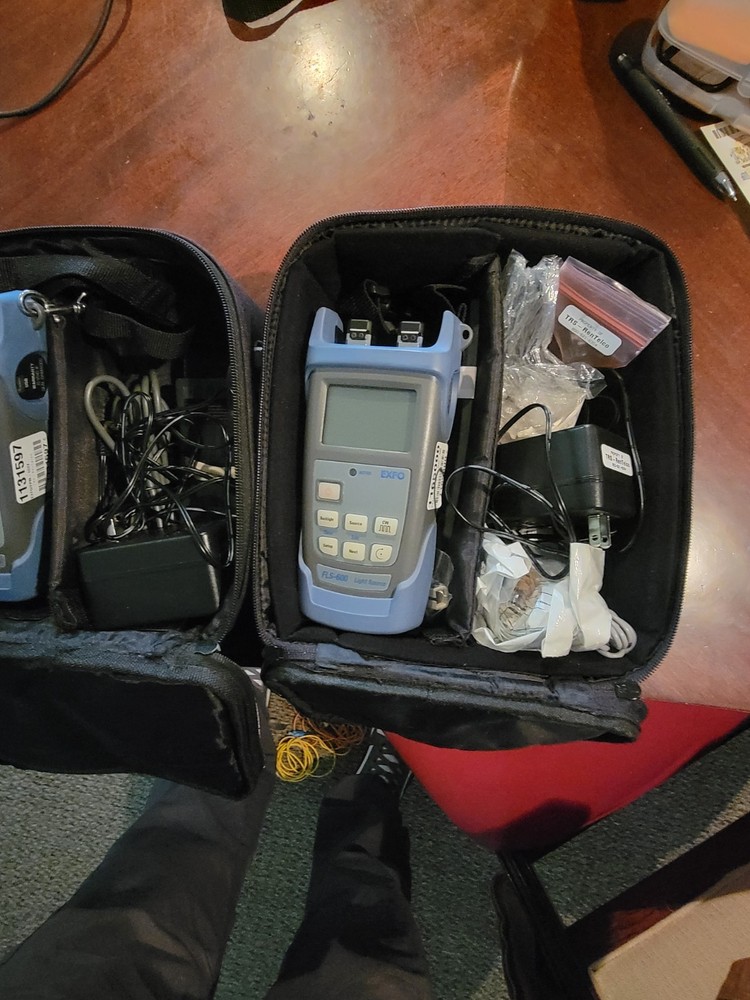 EXFO FPM-600 Power Meter & FLS-600 Handheld Light Source Set