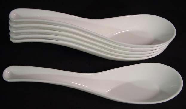 6 Wonton Ramen Soup Spoons Lightweight Plastic Reusable
