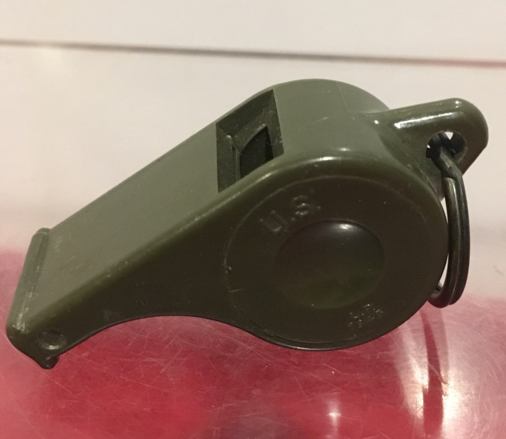 Military Green Plastic Army Whistle 1945 Original U.S.