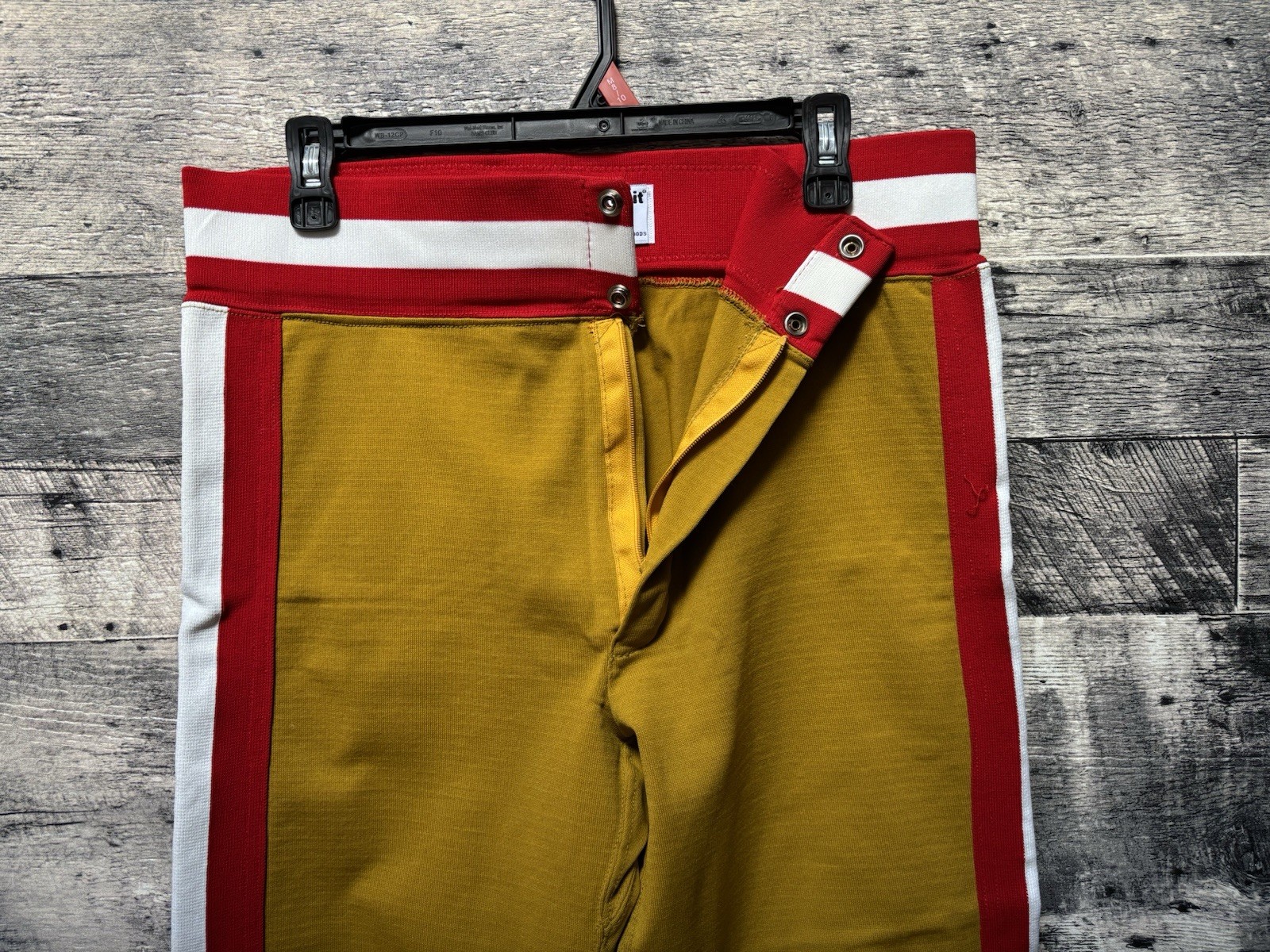 Vintage MacGregor Sand Knit Men’s Baseball Pants Large 70’s Gold Red White USA