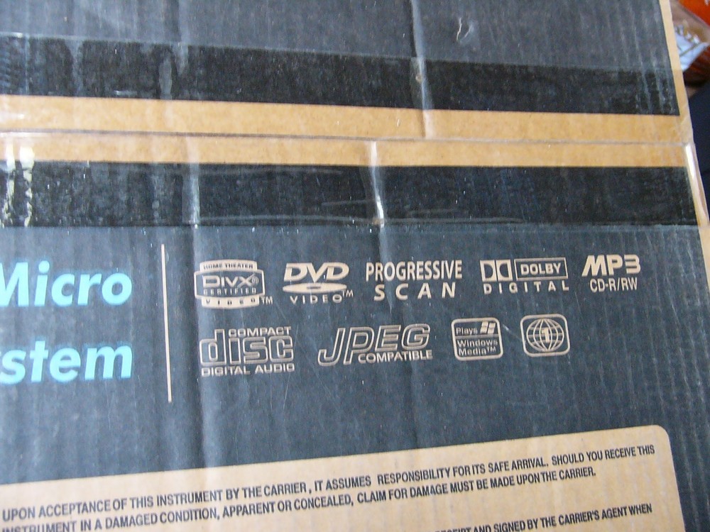 NEW LG LF-D7150 Micro DVD System