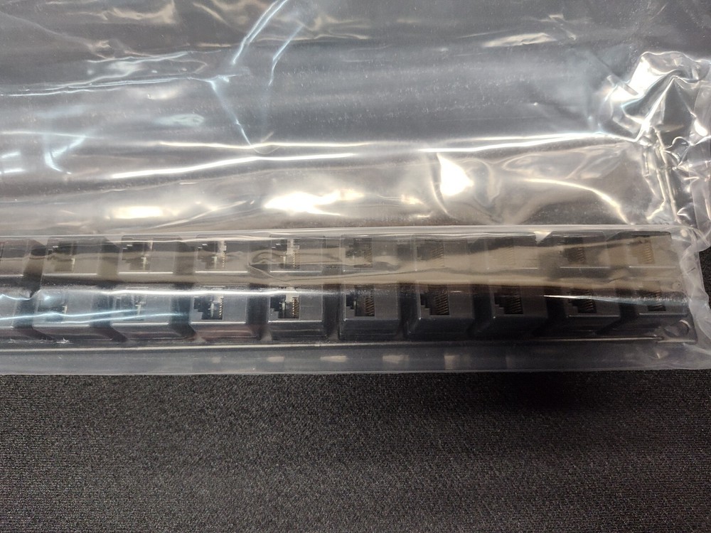 ADC ADCPP32KSRJRJ CAT5e 32-Port Patch Panel (1206274)