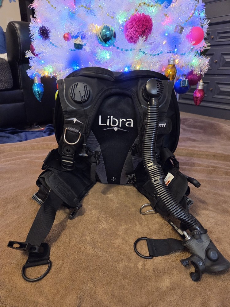 Seaquest Libra BCD (Bouyancy Control Device) SMALL for SCUBA Diving