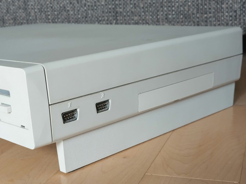 Amiga 1000 Replacement Side Expansion Port Cover [Updated]