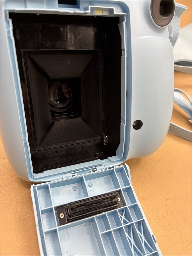 Fujifilm Instax Mini 7+ Instant Camera With Case Light Blue