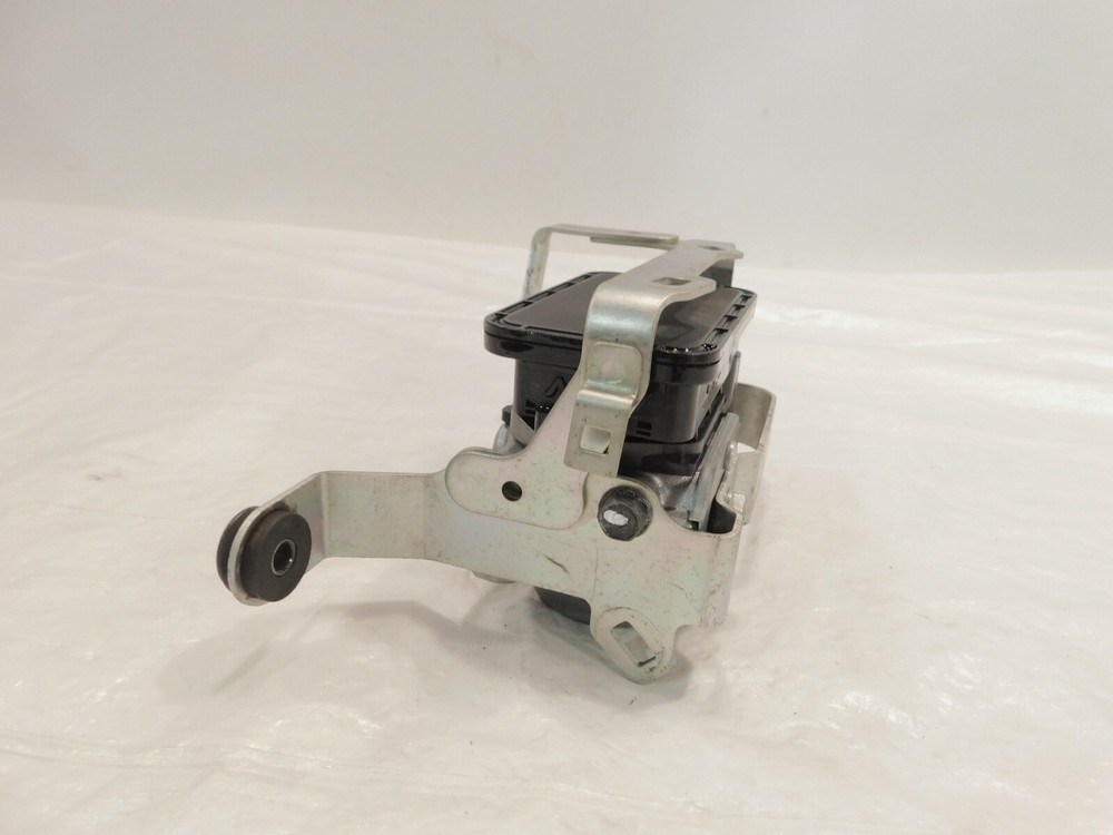 2014 14 Honda CTX700D & CTX700ND ABS Brake Pump Modulator & Bracket Mount