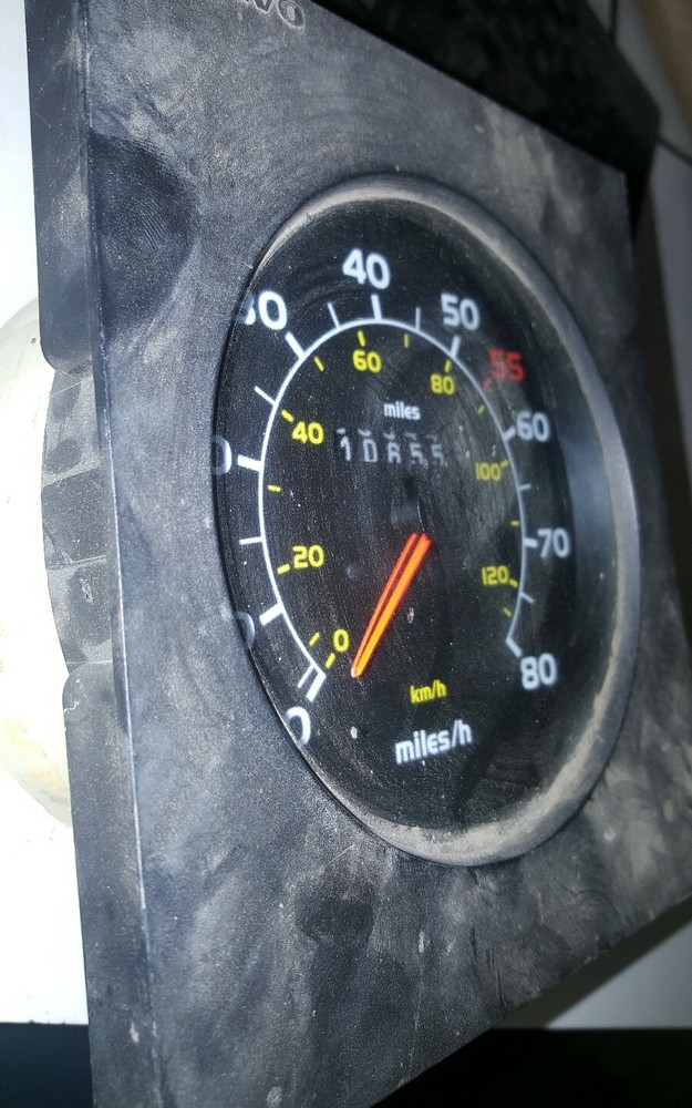 VOLVO INSTRUMENT SPEEDING CLUSTER