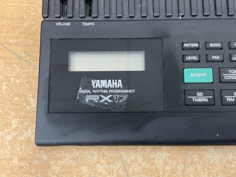Yamaha RX17 Digital Drum Machine Rhythm Composer Sequencer