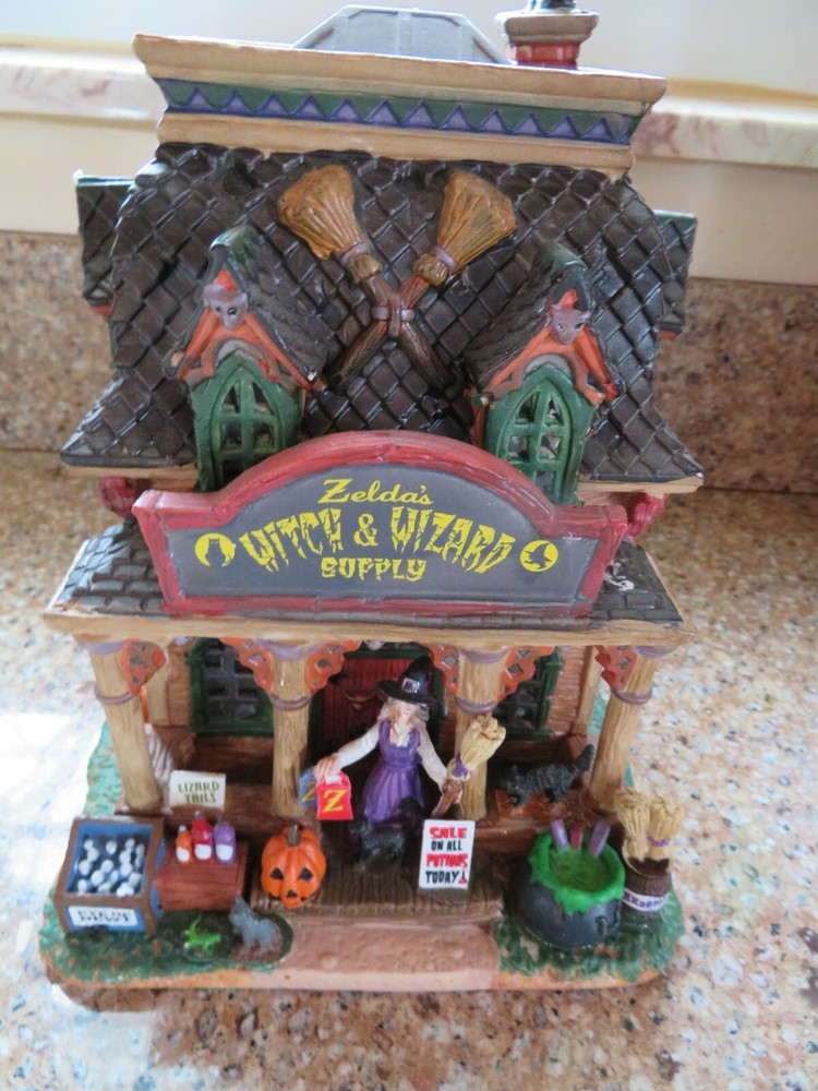 LEMAX SPOOKY TOWN " ZELDA'S WITCH & WIZARD SUPPLY " # 35601....NICE!