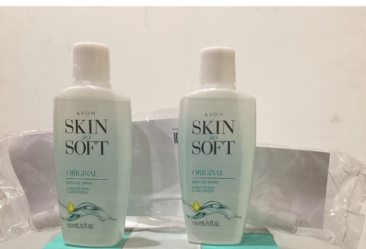 Lot of 2 - Avon Skin So Soft Original Bath Oil Spray with 2 pumps New Sealed