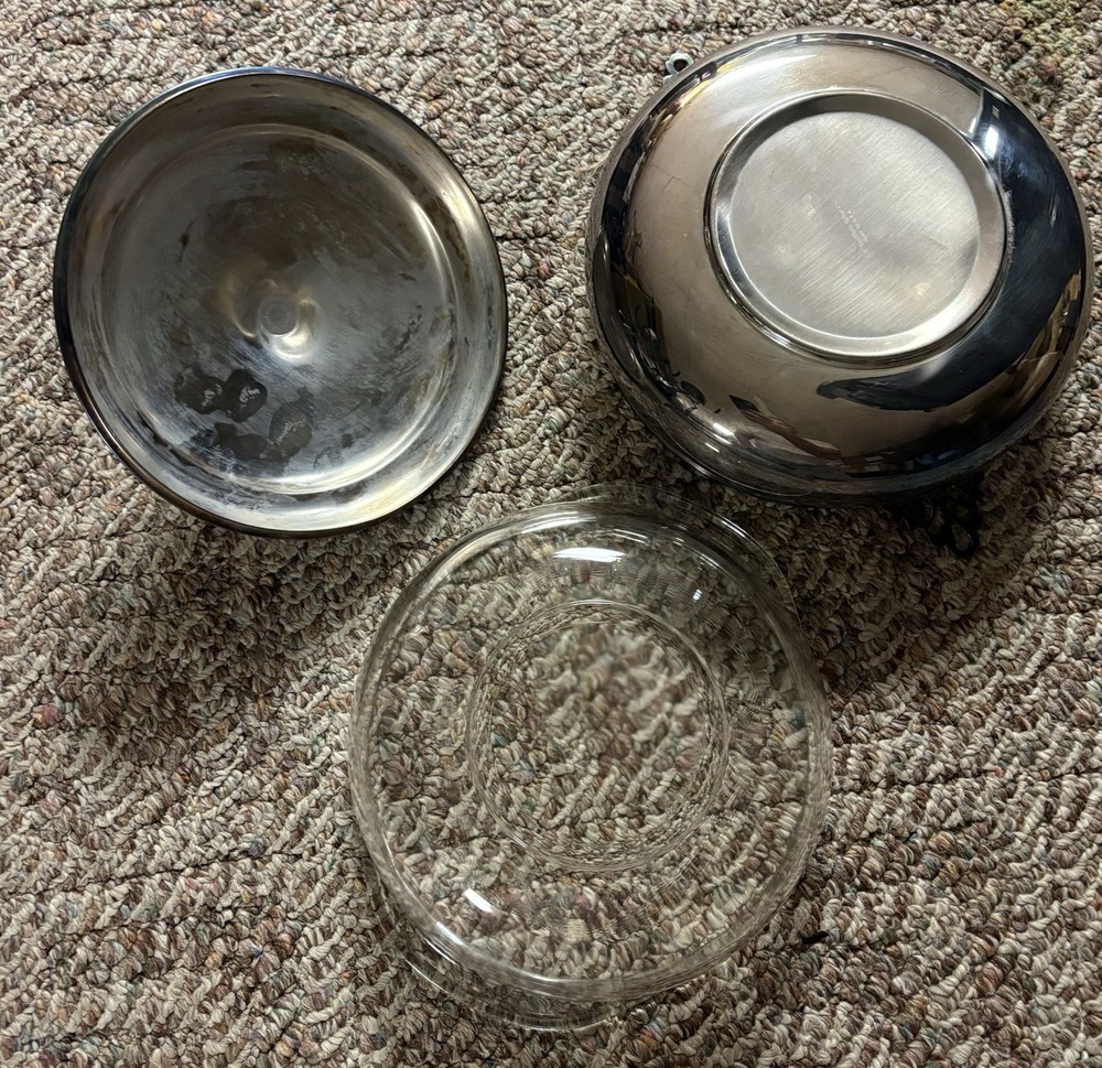 The Sheffield Silver Company Silverplate Covered Serving Dish With Pyrex Insert