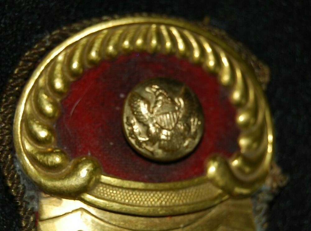 BRASS SHOULDER SCALES