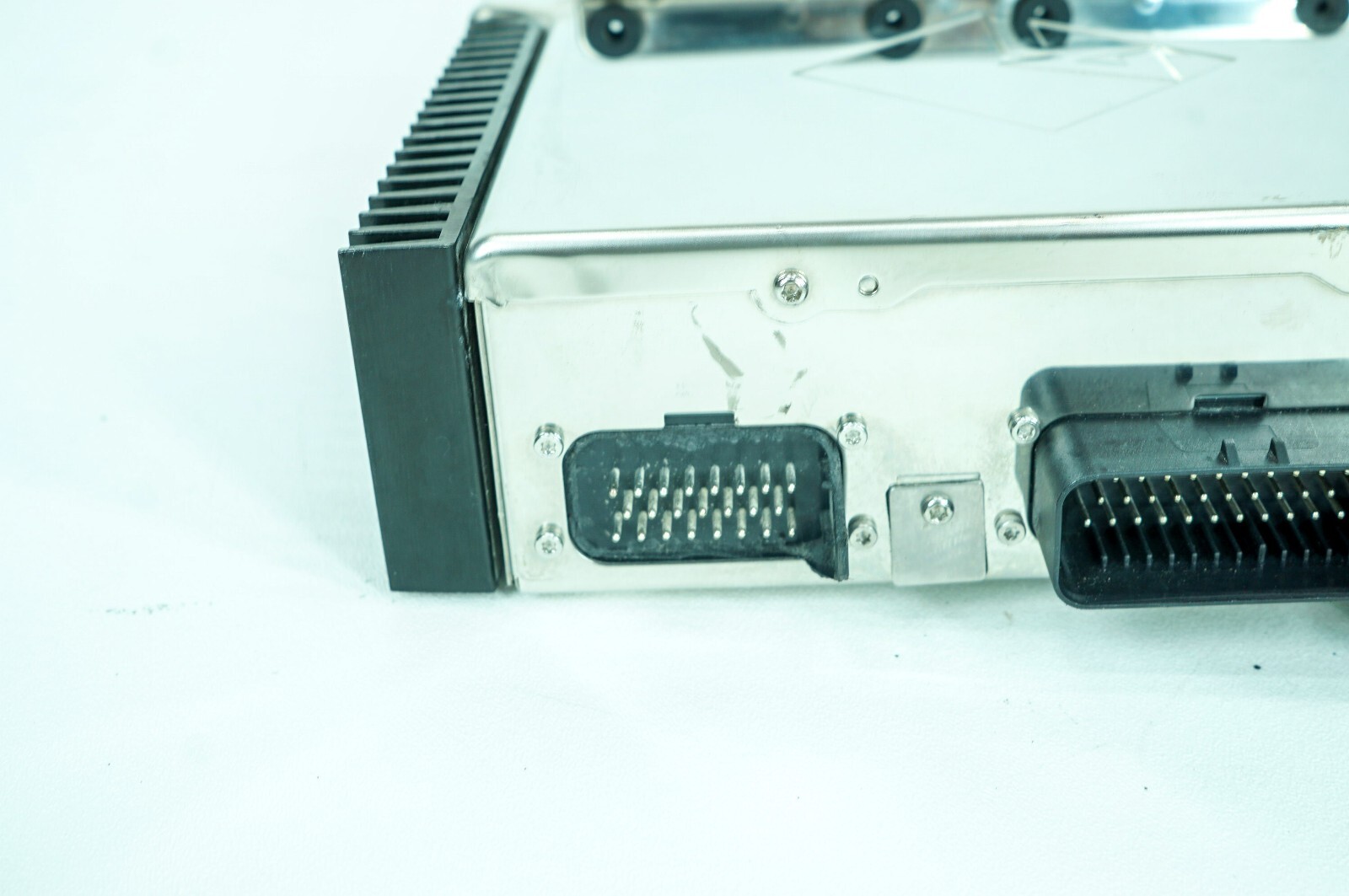 12 Harley Road Glide Touring Rockford Fosgate Media Receiver DAMAGED HD9813 1325