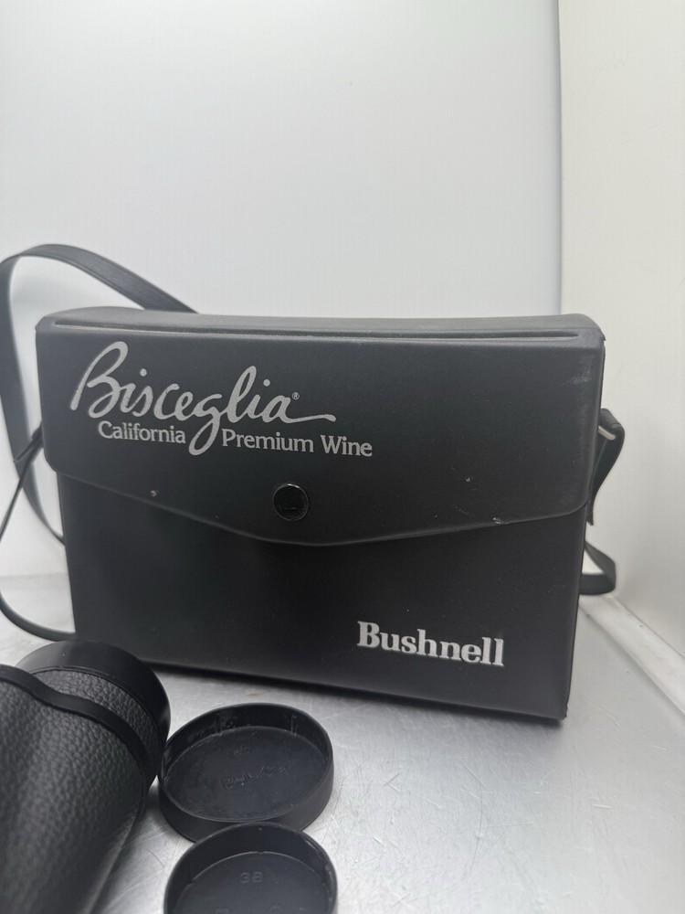 Bushnell binoculars Works With Case Compact And Clear
