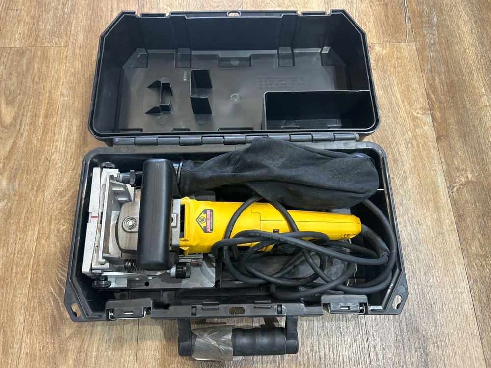 DEWALT DW682 (SBL009577)