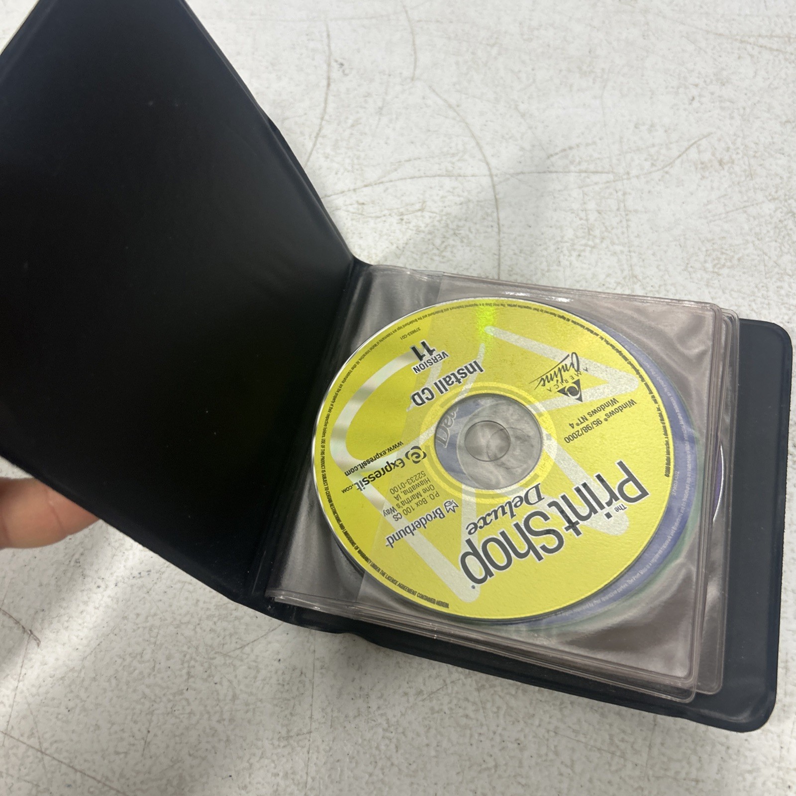 The Print Shop Deluxe 11 for Windows 95 98 2000 NT4 6 CD set Broderbund