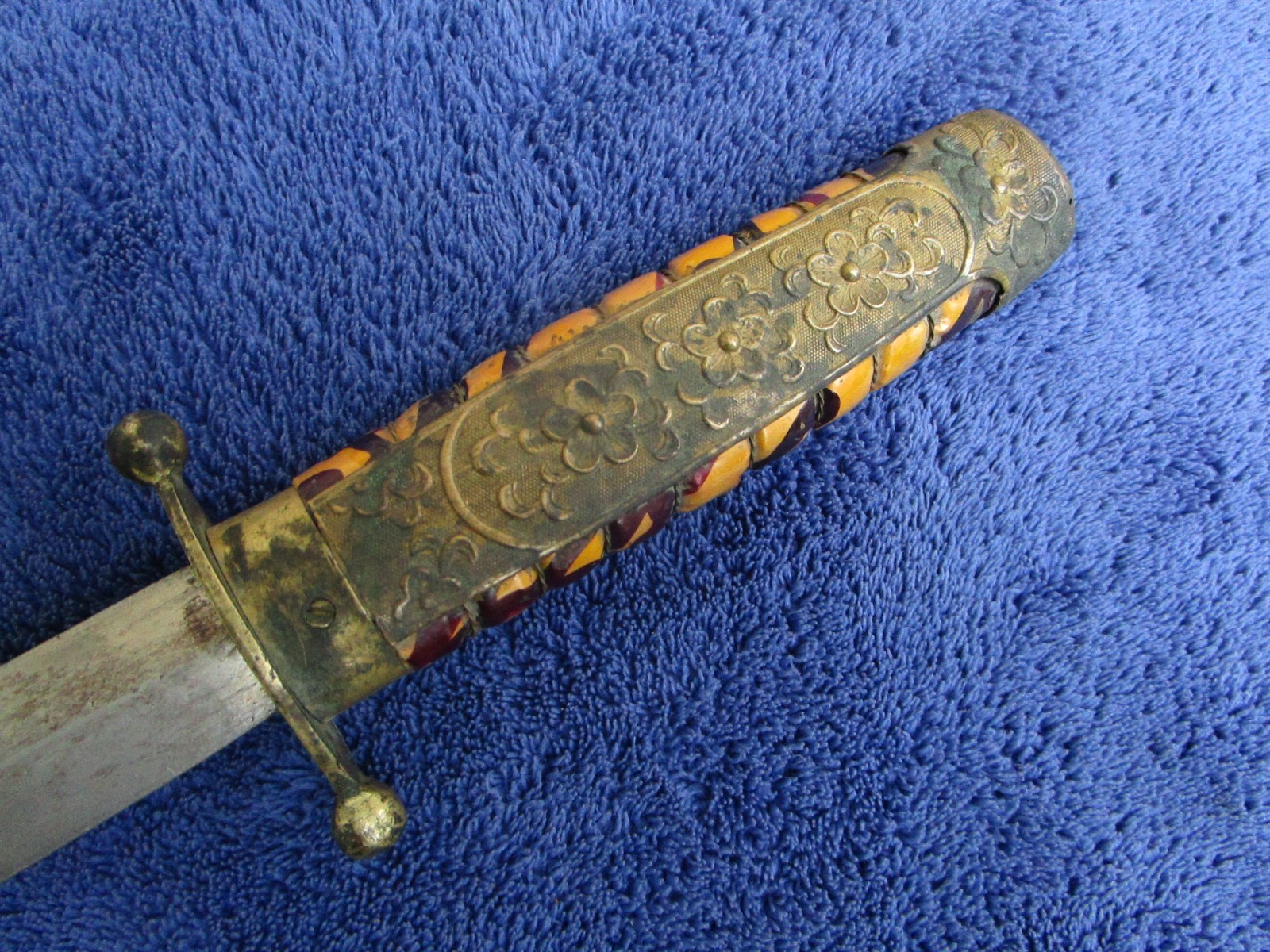 RARE ORIGINAL WW2 CHINESE NATIONALIST CHAI KAN SHEK DAGGER AND SCABBARD