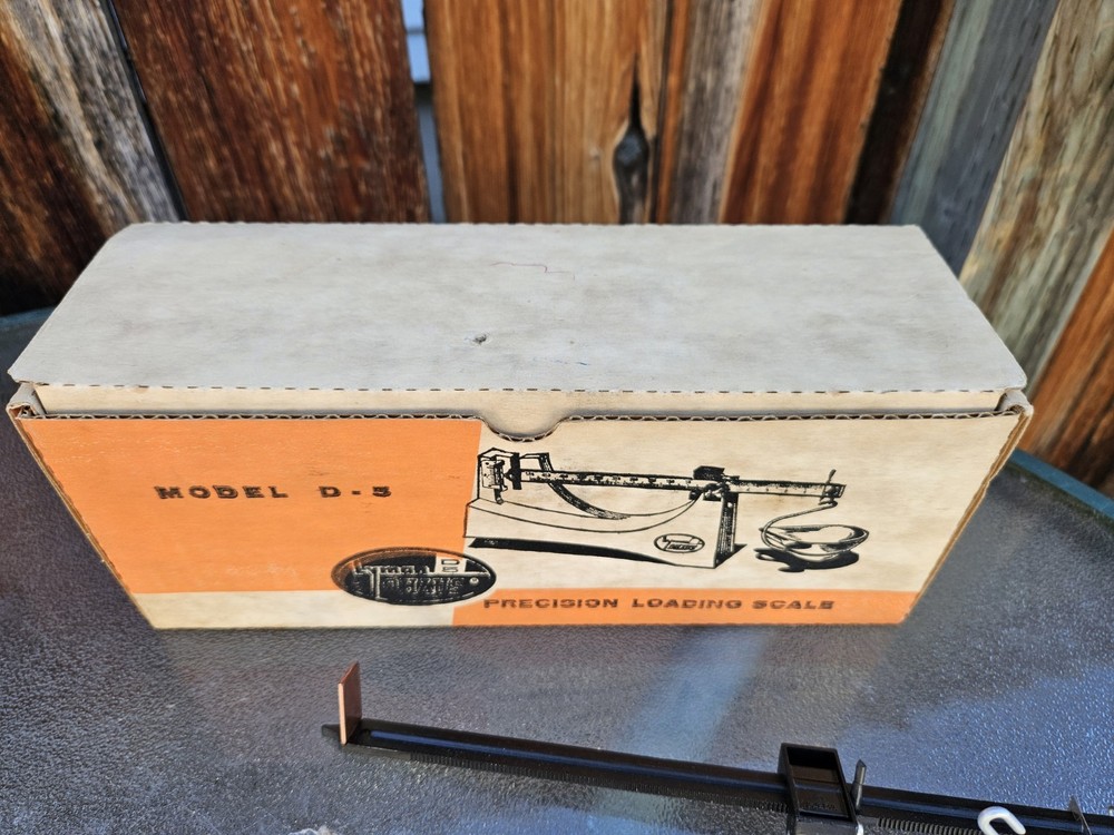 Lyman Reloading Precision # D5 Balance Beam Loading Scale Ohaus w/ Box D-5 #D5