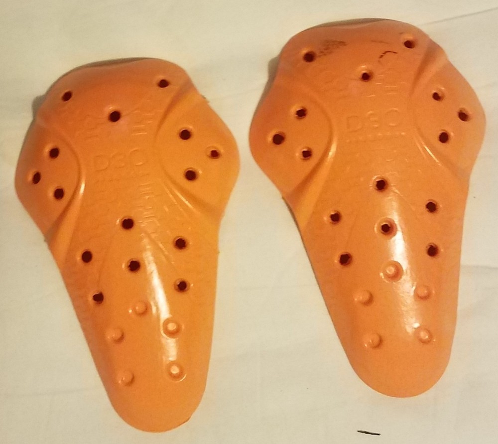 ICON D3O Knee CE Level 1 Armor Pads