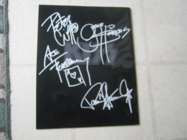 KISS ALIVE WORLDWIDE 1996/1997 GORGEOUS NM+ EMBOSSED COVER CONCERT TOUR BOOK