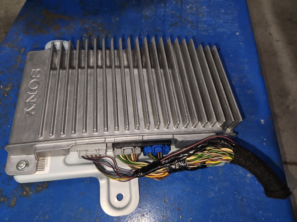 2011-15 Ford Explorer Sony Amp & Sub OE