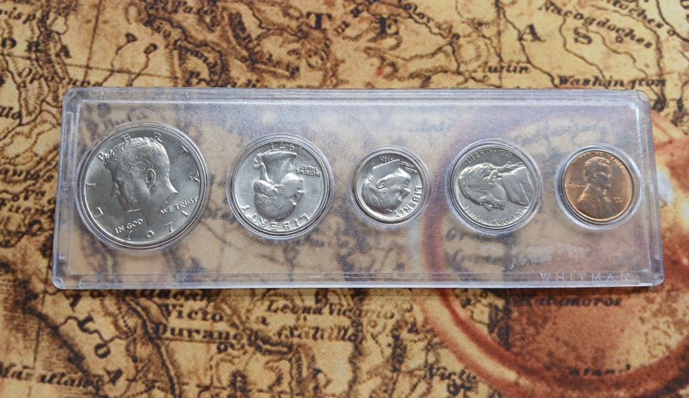 1971 Birth Year Set Includes Kennedy Half  TP-10921