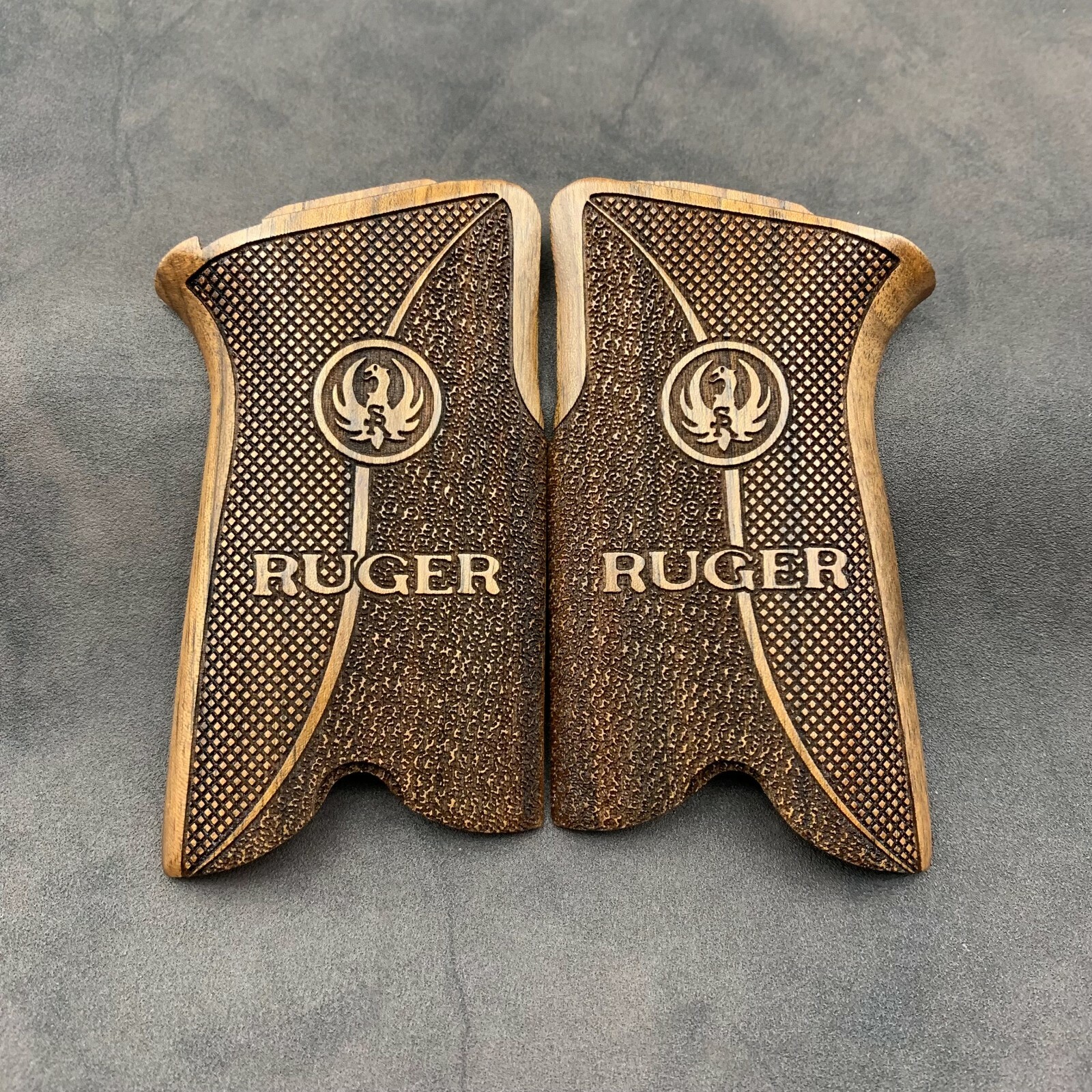 Ruger P85, P89, P90 & P91 Turkish Walnut Wood Grips Handmade. Gritty & Checkered