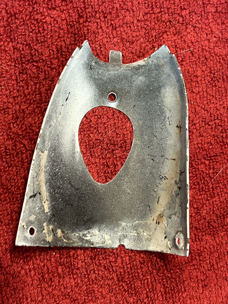 AIRCRAFT LIGHT SHIELD WHITE