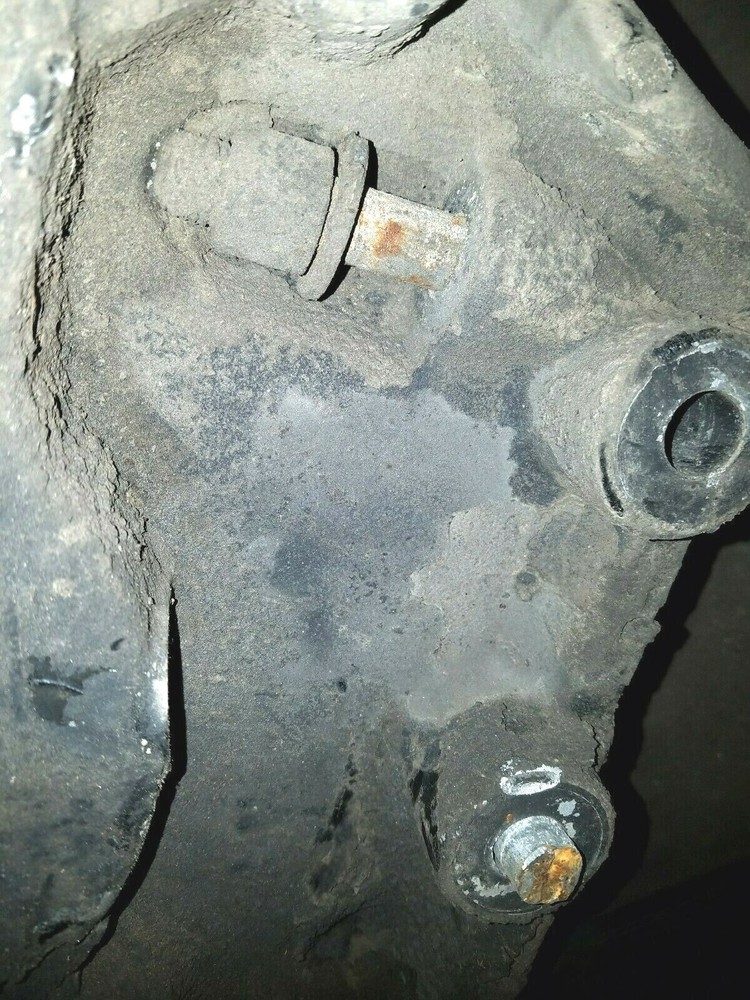 PETERBILT 387 SPRING HANGER 02-04020R