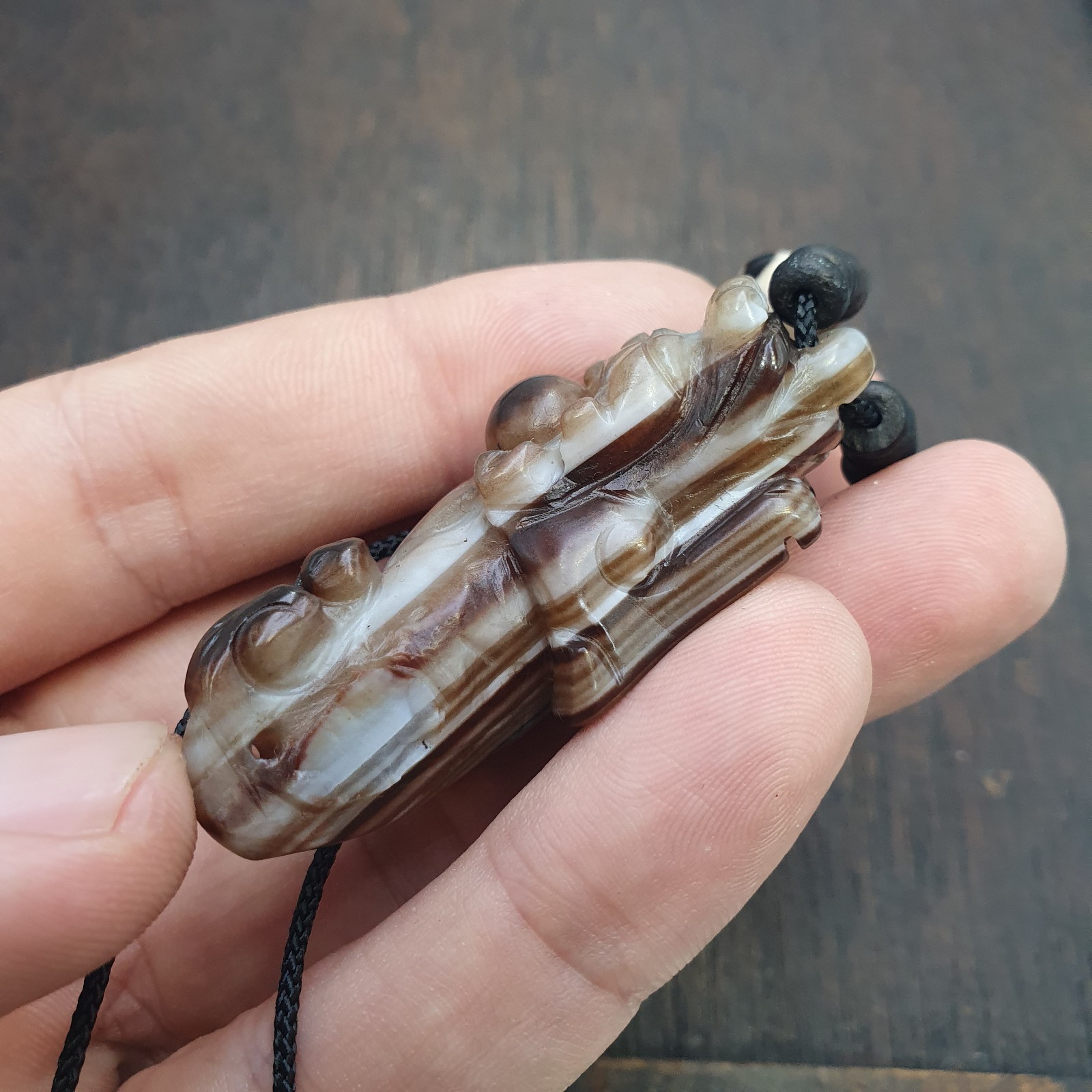 tibetan carving agate eyes stone bead amulet
